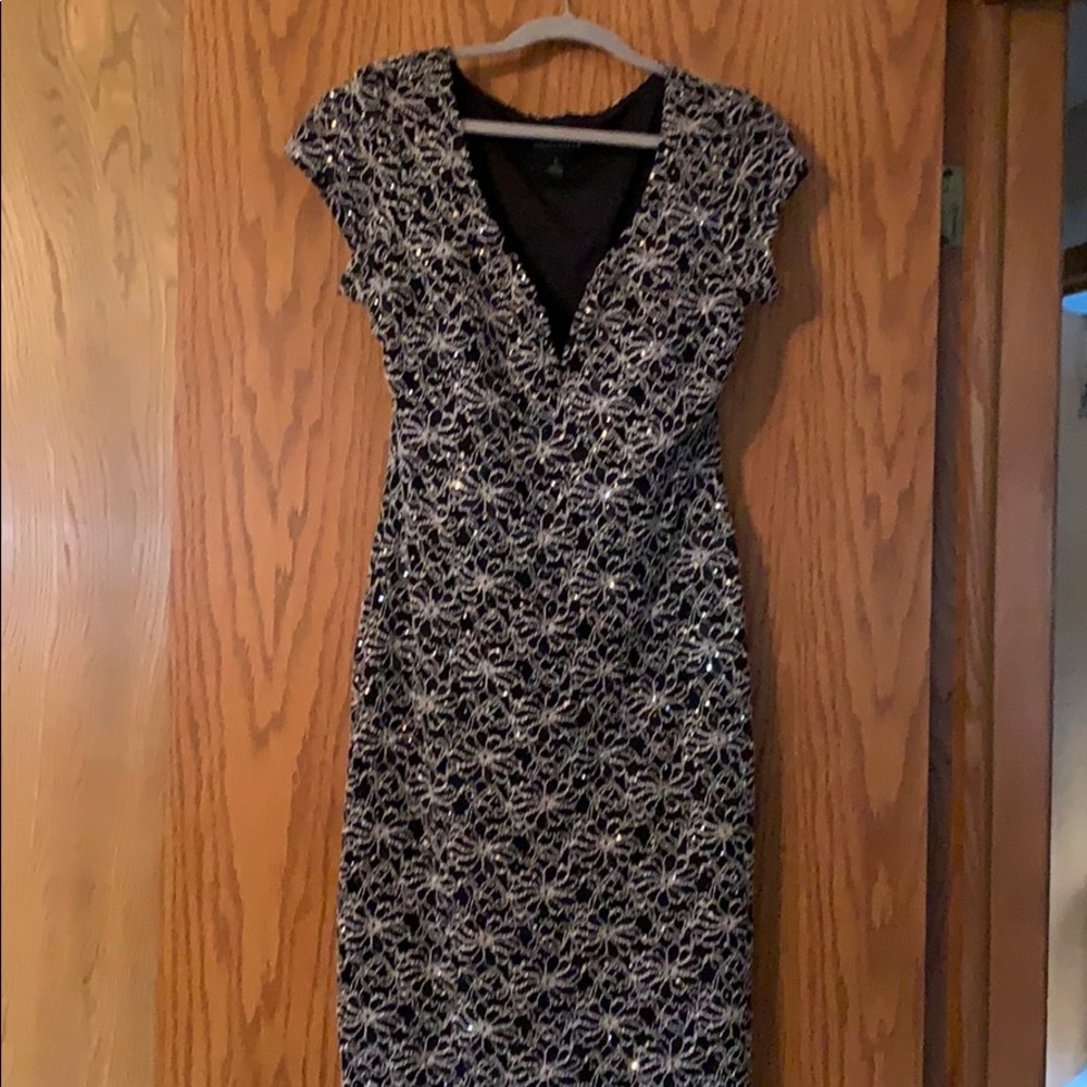 Connected apparel dress size 8. Worn once.
